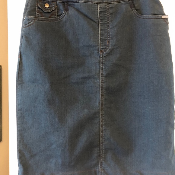 French Dressing Jean denim skirt - Picture 1 of 3
